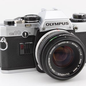 Fotocamera reflex Olympus OM-10 SLR 35 mm con obiettivo 50 mm f1.8