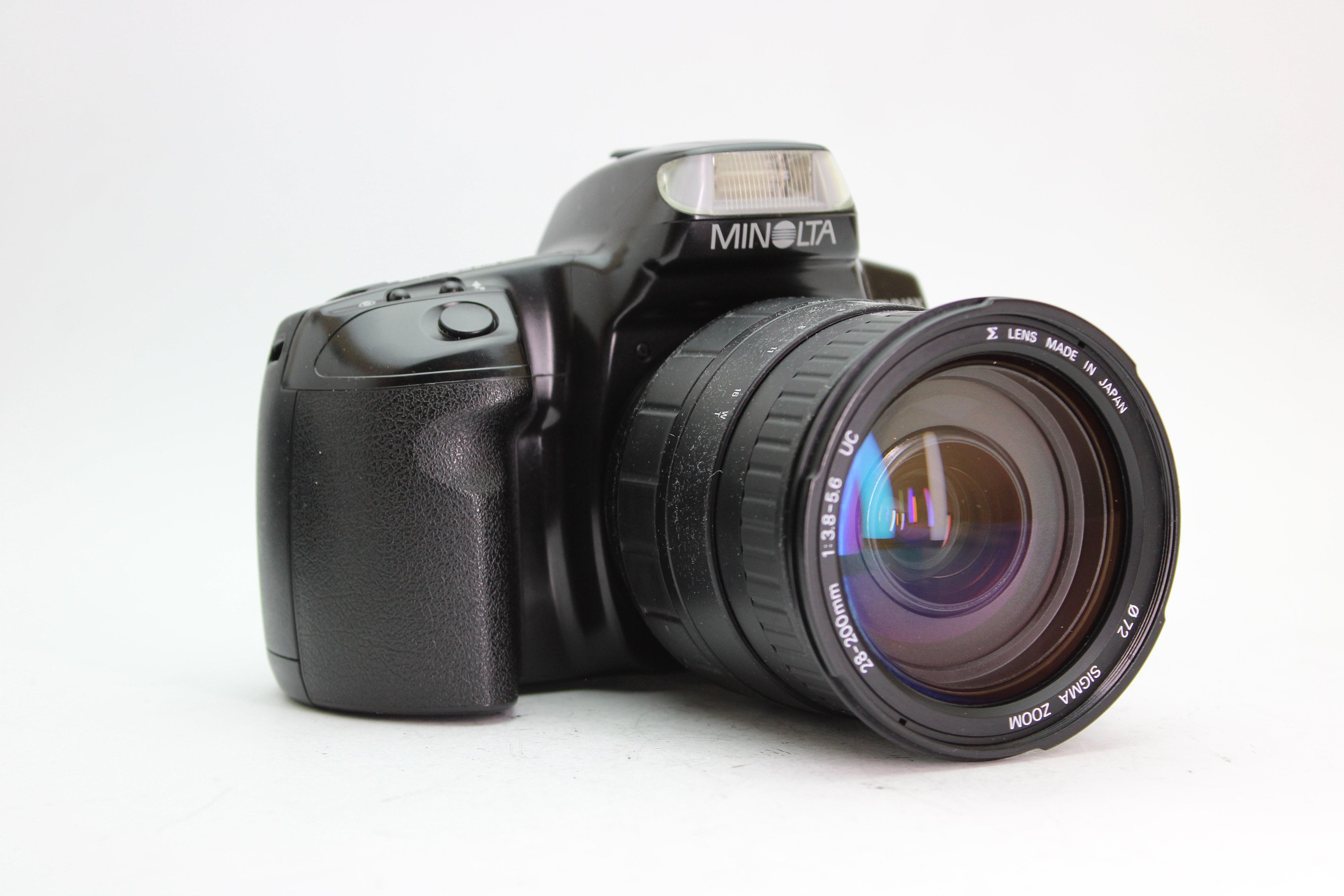 ミノルタ ダイナックス 300si 35 mm SLR フィルムカメラ、28-200 ミノルタ ダイナックス 300si 35 mm SLR フィルムカメラ、28-200