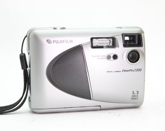 Fujifilm Finepix 1300 Compact Digital Camera