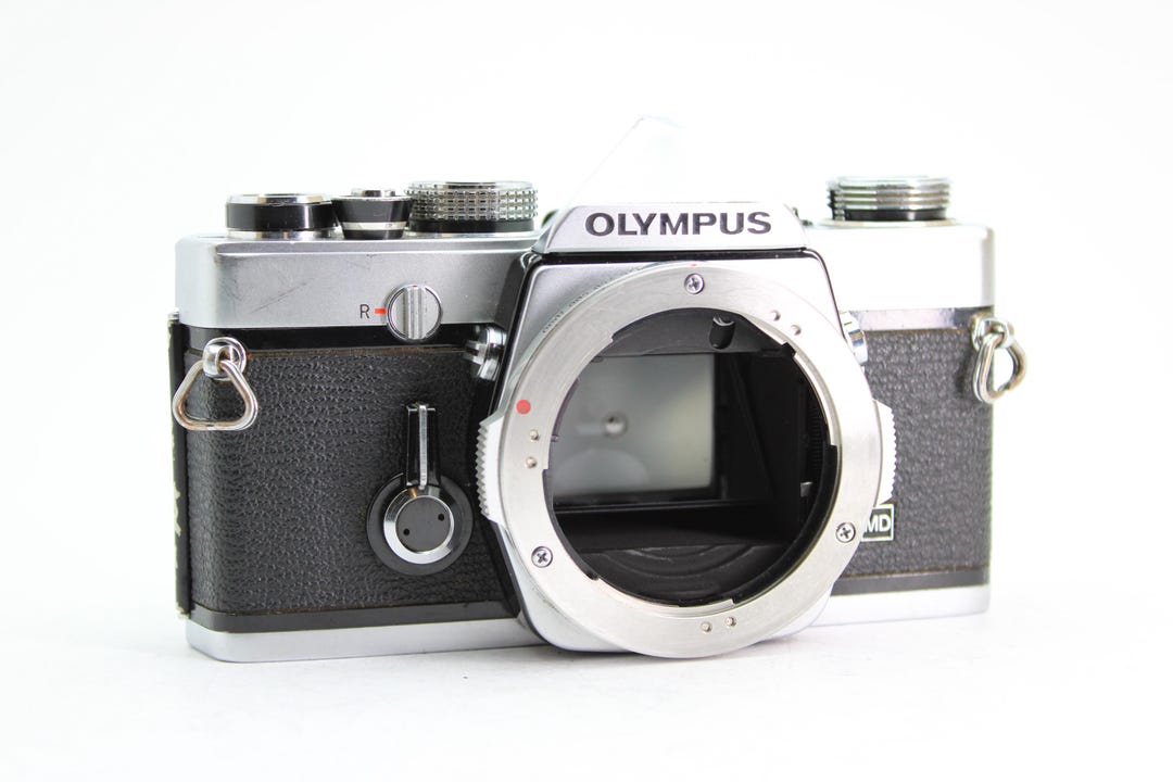 オリンパス OM-1 一眼レフ 35mm フィルムカメラ ボディ - Etsy 日本
