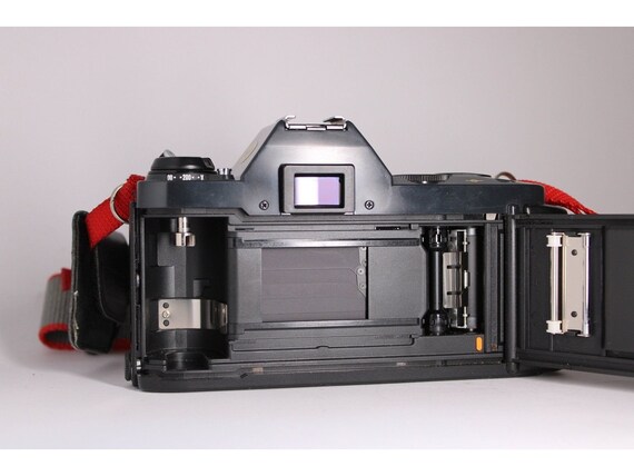 Canon T50 フィルムカメラ 35mm Canon T50 35mm SLR Film Camera Camera Kit with Canon FD