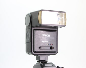 Luxon Phototechnics 9800A Flash for Hot Shoe Mount Camera's