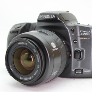 Minolta Dynax 500si Super 35mm SLR Film Camera with 35-70mm Lens