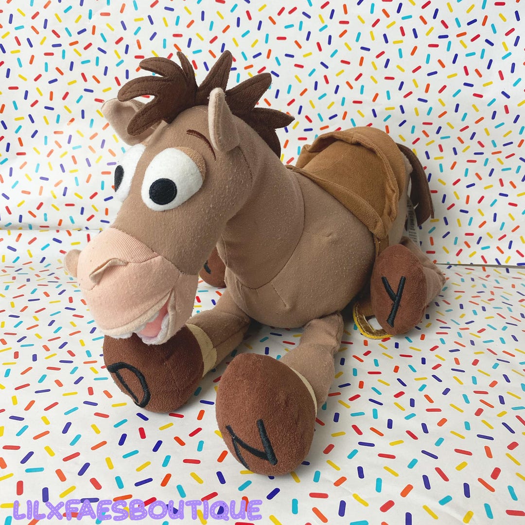 14インチ ディズニーストア ブルズアイ トイストーリー 馬 ぬいぐるみ