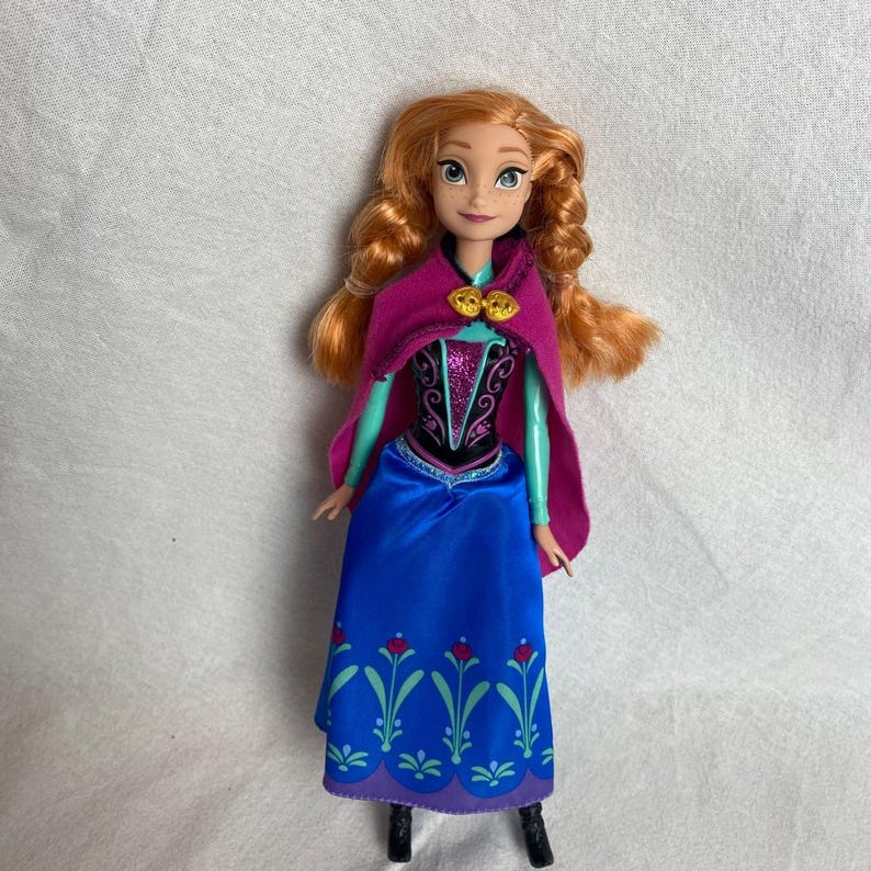 11" Mattel Disney Frozen Anna fashion doll image 5