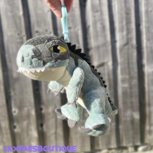 7" Jurassic World Gigantosaurus dinosaur plushie keyring