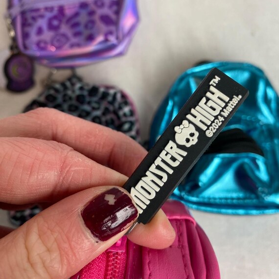 4 x Small Backpack keychains / doll accessories - image 3