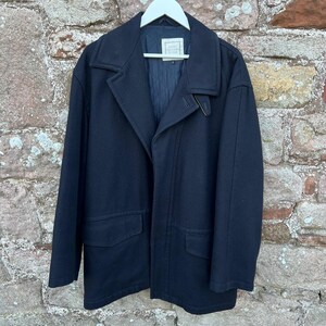 ABRIGO DE CALIDAD Savoy Taylors Guild en azul marino y talla L (Reino Unido) - Mezcla de lana