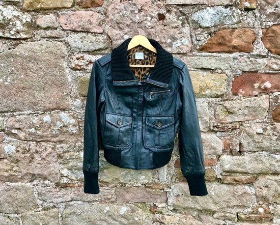 Retro 80s 90s Ladies or Girls Short Style Leather Bomber Jacket or Jerkin by Oasis - Etsy Retro 80s 90s Ladies or Girls Short Style Leather Bomber Jacket or Jerkin by Oasis - Etsy