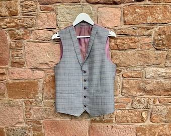 RETRO ENGLISH VEST - Vintage Retro Classic Grey Black and white window pane check Waistcoat or Vest with two slit pockets.