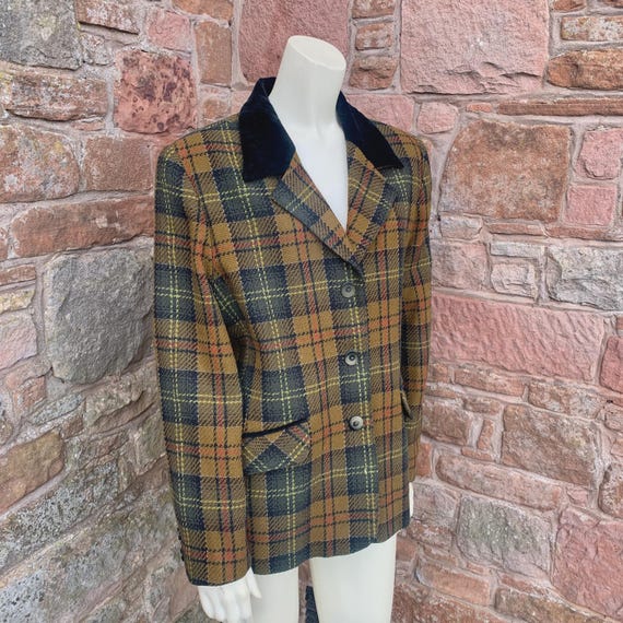 LADIES HACKING JACKET -  Vintage 3 button, wool m… - image 2