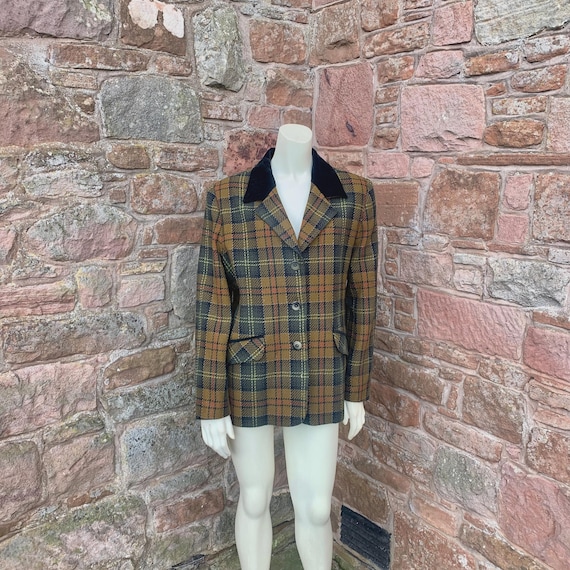 LADIES HACKING JACKET -  Vintage 3 button, wool m… - image 1