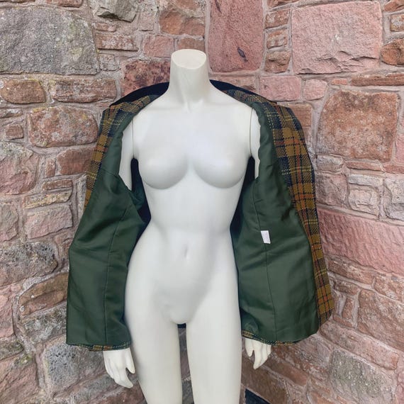 LADIES HACKING JACKET -  Vintage 3 button, wool m… - image 7