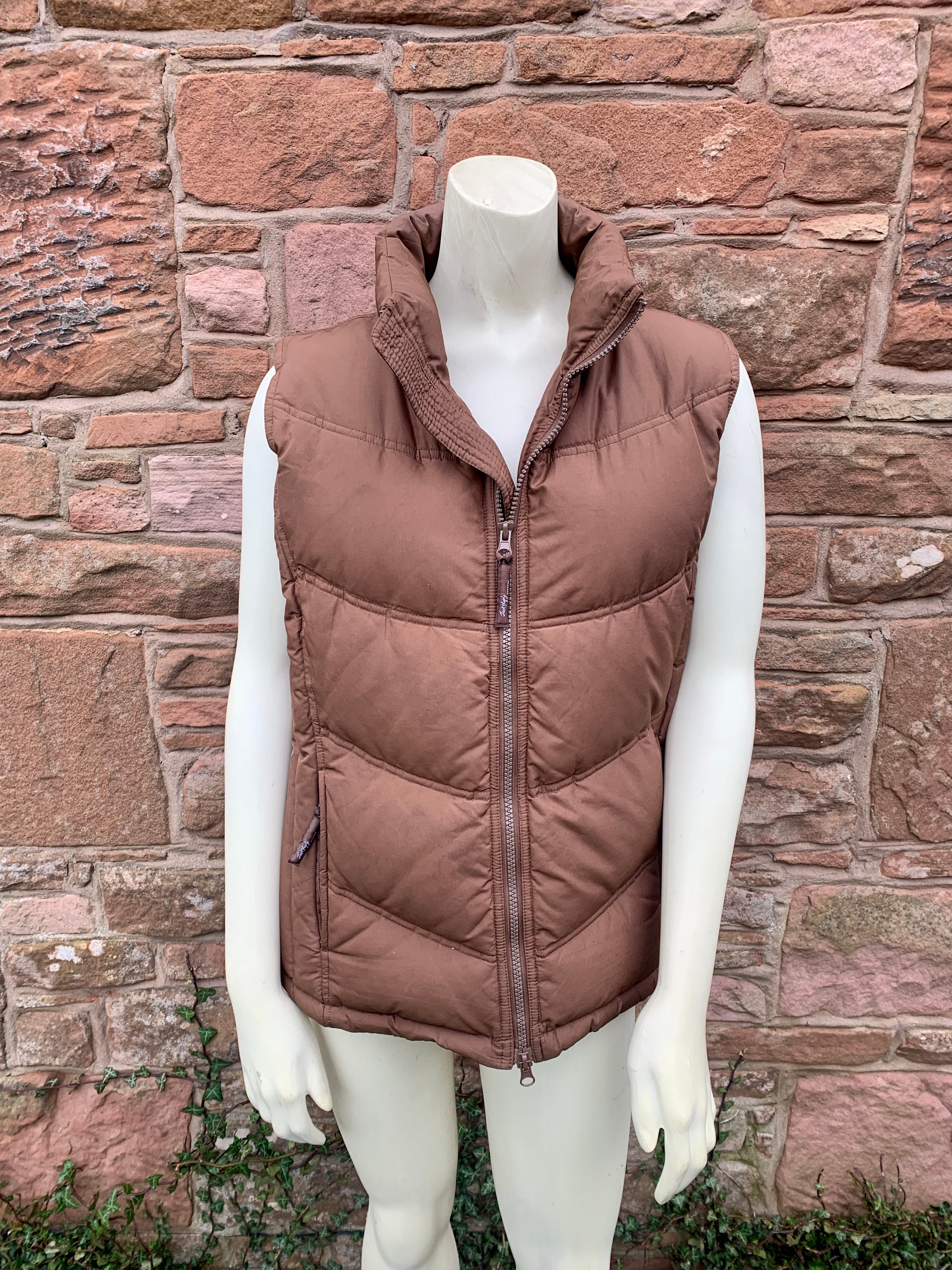JACK MURPHY GILET Stunning Ladies Brown Quilted Duck down and Feather Equestrian Style Gilet by Jack Murphy of Dublin