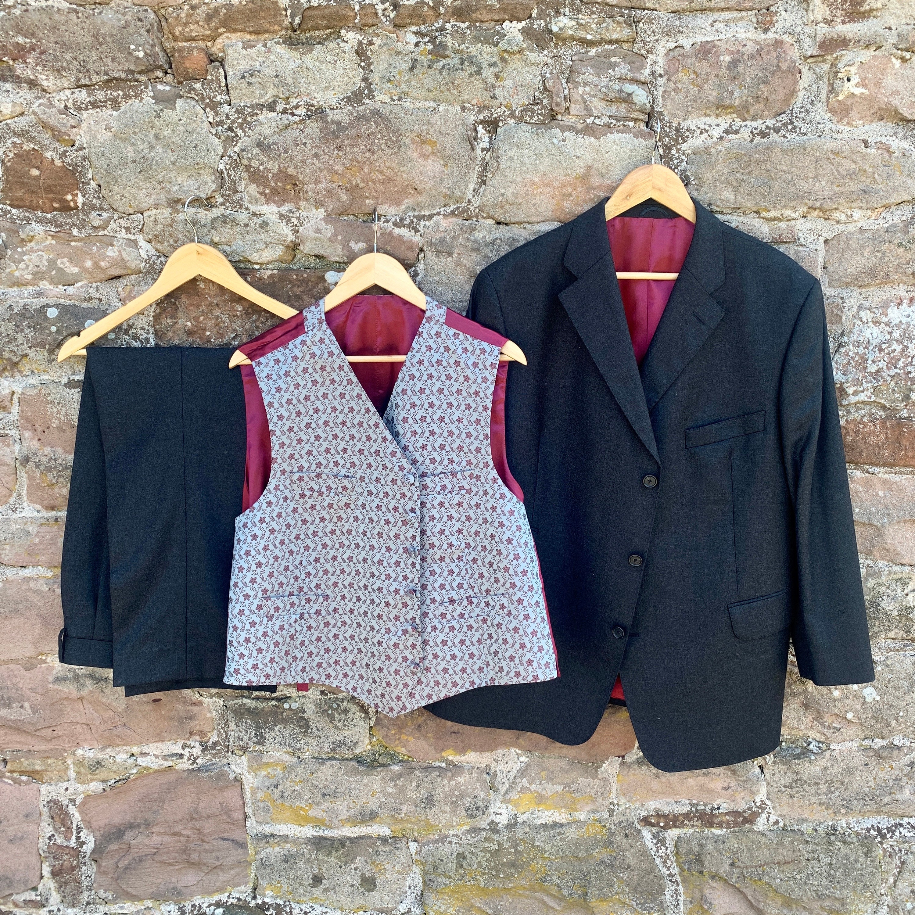 SAVILE ROW SUIT / Classic English Mens 3 Piece Sartorial Suit Made