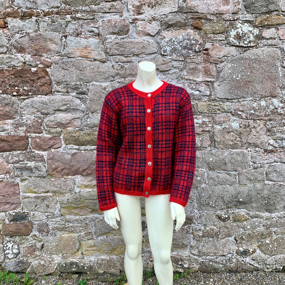 Jackson Classic Cardigan - Timeless Comfort in a Soft Knit