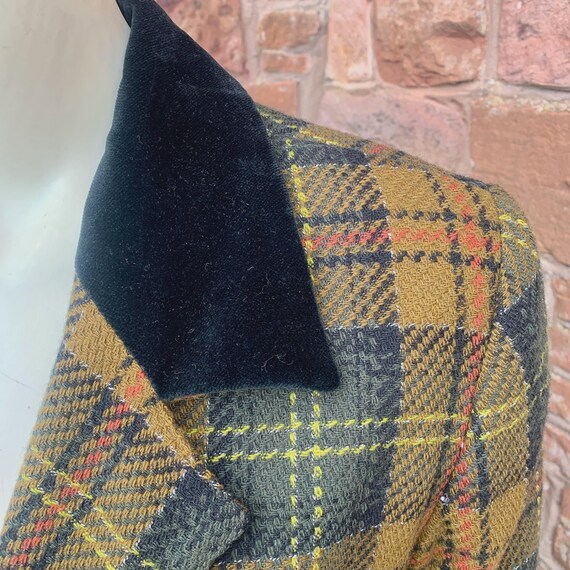 LADIES HACKING JACKET -  Vintage 3 button, wool m… - image 4