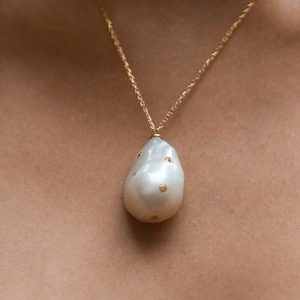 White Fireball Baroque Pearl Necklace, Natural Large Baroque Pearl Necklace, Handmade Single Pearl Pendant, Mother&#39;s Day Gift, Unique Gift,
