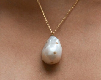 White Fireball Baroque Pearl Necklace, Natural Large Baroque Pearl Necklace, Handmade Single Pearl Pendant, Mother's Day Gift, Unique Gift,