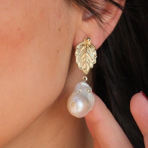 Natural Baroque Pearl Drop Earrings, Handmade Gold Leaf and Pearl Statement Jewelry, Elegant Pearl Dangle Earring for Brides, Gift For Women