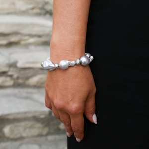 Gray Color Big Baroque Pearl Bracelet, 13-17mm Silver Baroque Pearl Bracelet, Silver Pearl Jewelry, Natural Pearl Bracelet, Anniversary Gift