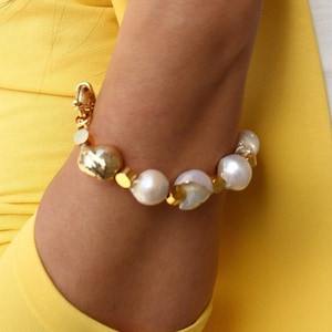 ブレスレット VINTAGE HOLLYWOOD Baroque Pearl Matte Bracelet BMR687 il_fullxfull.4261828891_qesg.jpg