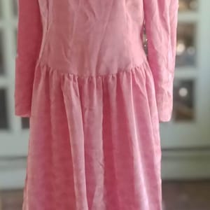 Echtes Vintage 1980er Jahre Rosa Handarbeit Blouson Midi Kleid Neu Gr. 10/12