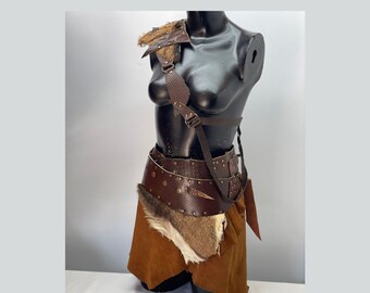 Viking woman costume, warrior woman dress, fox fur and brown leather skirt.