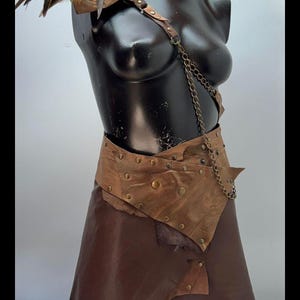 Gefiedertes Tribal-Krieger-Set - Anpassbares Festival-Outfit mit mehrfach tragbarem Schulter-/Hals-Accessoire (XS-M