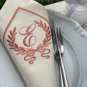 Personalized Wedding Napkins-Embroider Custom Initial Napkin-Monogrammed Dinner Table Napkin-Cotton Wedding Napkin-Anniversary Napkin Gift