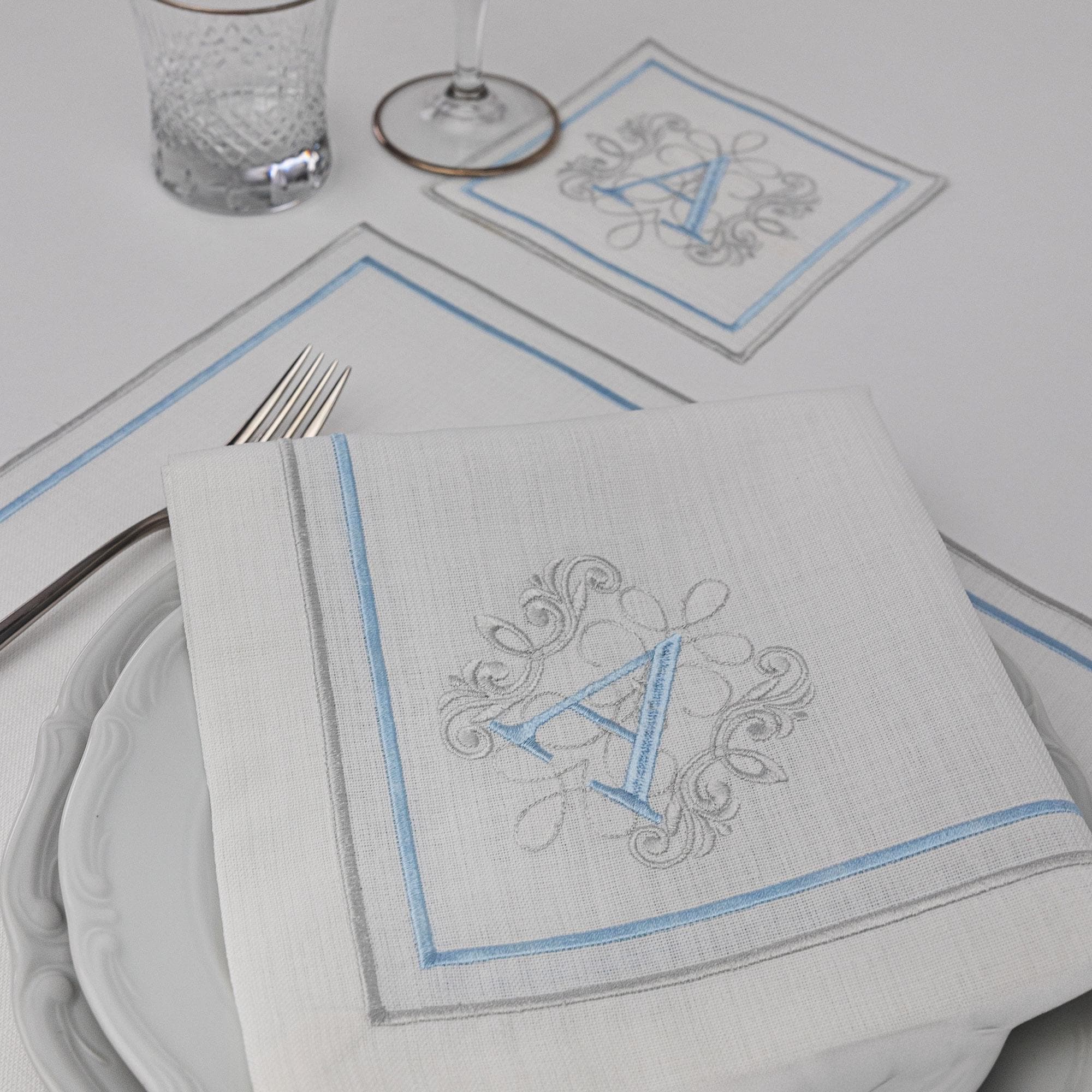 Monogram Embroidered Linen Napkin Set- Custom Dinner Cloth- Thanksgiving Gift