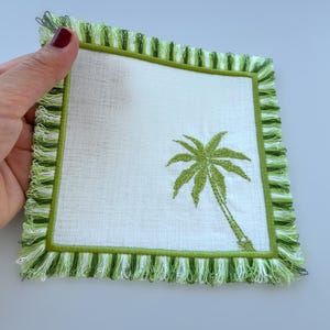パームツリーフリンジカクテルナプキン - 6インチトロピカル刺繍リネンコースター - カスタムビーチテーブルデコレーション - ユニークなデザインのギフトアイデア