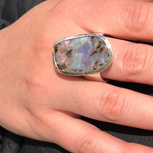 Queensland Mega Opal Ring in Silber Bild 4