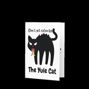 Carte de Noël de chat de Noël. Avertissez vos amis grâce à la carte de vœux Yule Cat, unique pour les fêtes. Carte de Noël amusante Folklore traditionnel.