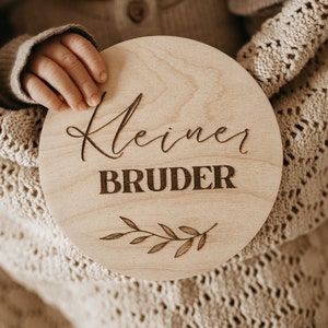 Disque en bois Petit frère | accessoire d'annonce de grossesse | accessoire photo d'annonce de frères et sœurs | signe petit frère | petit frère en bois