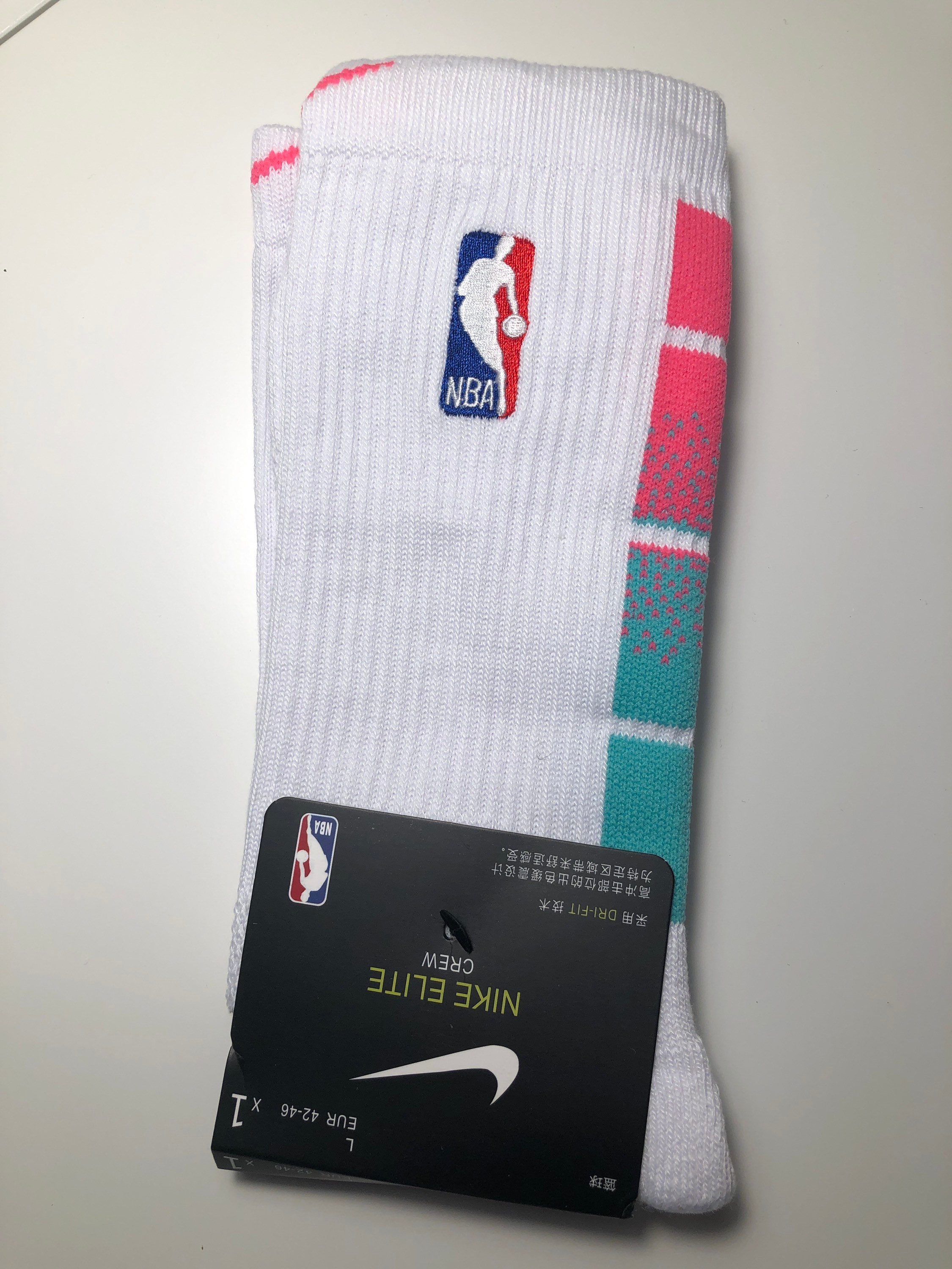 Basketball Elite Socks White Pink Green Adult -
