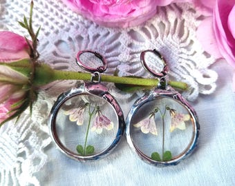 Twinflower earrings. Linnaea borealis. In Swedish "Linnea". Real pressed flowers. Swedish handcraft.