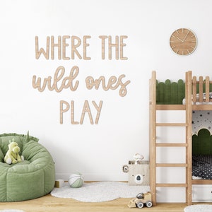 Letrero de pared con el tema "Donde juegan los salvajes" / Letrero de guardería personalizado con temática de safari / Decoración de sala de juegos / Arte de pared para dormitorio infantil / Decoración de dormitorio / guardería