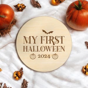 My First Halloween 2025 Baby Name Plaque | Wooden Pumpkin Detail Sign | Baby&#39;s First Halloween Photo Props & Announcement