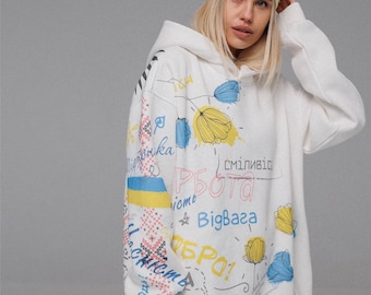 Autumn Streetwear Style: Ukrainian Hoodie - Oversized Fleece Hoodie with Print