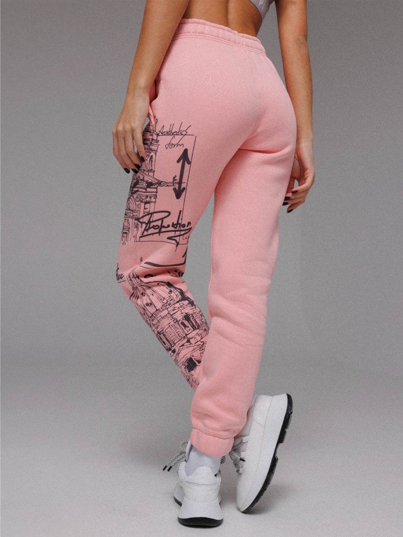 Stylish Cotton Pink Joggers with Italian Print Comfy Streetwear Pants for Women image 3