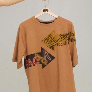 Loose t-shirt in a casual style, t-shirt, brown tshirt, printed tshirt, cartoon design, color print, ukrainian production, geometric pattern image 9