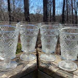 Big Top Crystal Drinking Glasses - Set of 4