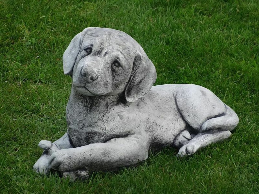 Labrador Garden Statue, Dog Figurine, Concrete Statue Pet Memorial, Dog