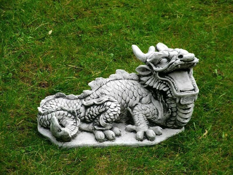 Statue extérieure de dragon chinois Feng Shui, décoration de jardin de  dragon en béton, figurine de patio de dragon chinois, ornement de jardin  zen de dragon chinois -  France