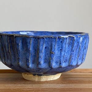 bright blue kurinuki chawan tea bowl / handbuilt ceramic matcha / snack bowl / 12 oz / sominceramics image 3