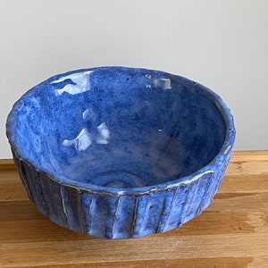 bright blue kurinuki chawan tea bowl / handbuilt ceramic matcha / snack bowl / 12 oz / sominceramics image 6