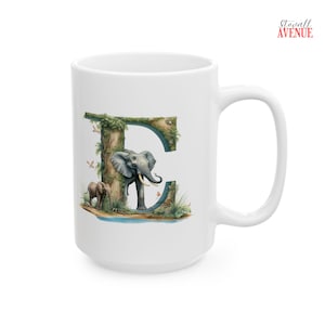 Caneca de café com monograma de elefante, xícara de café com letra inicial, presente para amantes de elefantes, caneca com elefantes
