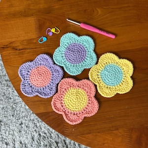Flower Coaster/ Crochet Coaster/ Handmade Coater/ Housewarming Gifts/ Home Decorations