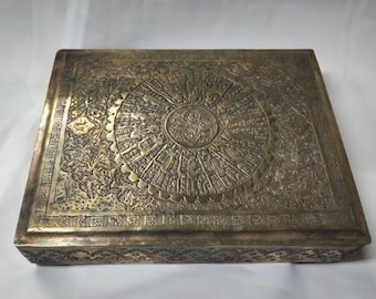 Old copper box / copper jewelry box / African vintage box / antique copper box / magic box.